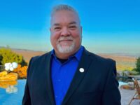 William R. Pape awarded 40 Year Gold Pin from BayEast AOR